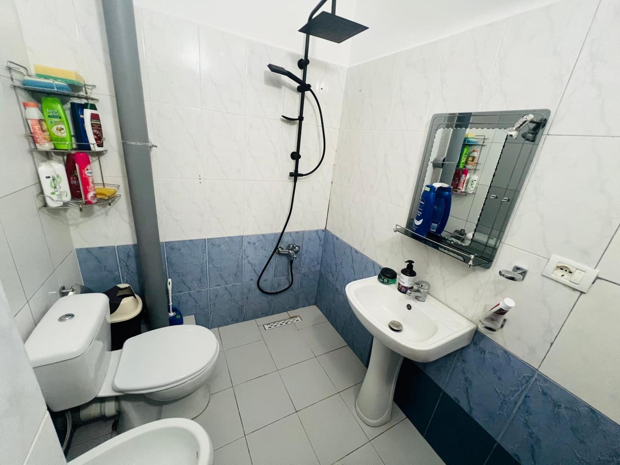 Lovely 3-Bedroom Rental Unit In Durrës Extérieur photo